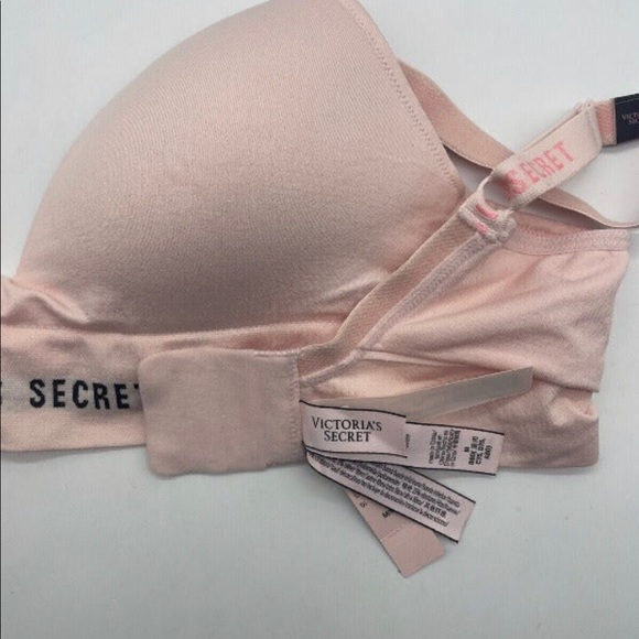 COPY - NWT VICTORIA’S SECRET PERFECT COMFORT WIRELESS PINK BRA SIZE: MEDIUM - Picture 2 of 2